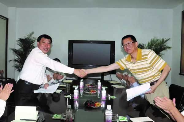 rg»Ê¼ÒÊÓѶÓëÃÀ¹úAG Research Co.,LTD¹«Ë¾Ç©¶¨Ö¬ÖÊÌåÒ©Î↑·¢ºÏ×÷ºÍ̸ rg»Ê¼ÒÊÓѶÓëÃÀ¹úAG Research Co.,LTD¹«Ë¾Ç©¶¨Ö¬ÖÊÌåÒ©Î↑·¢ºÏ×÷ºÍ̸