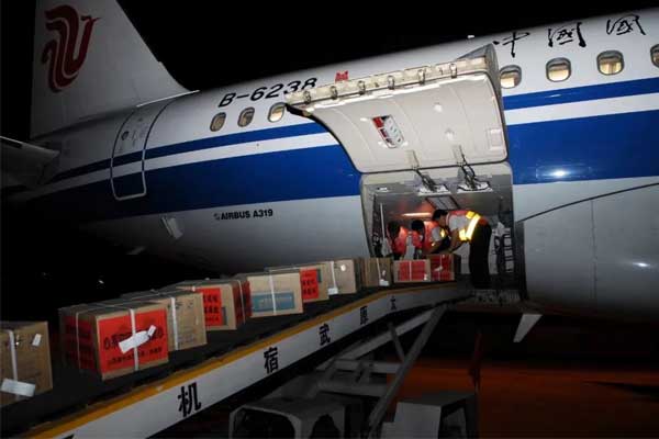 rg皇家视讯为汶川灾区捐赠药品 rg皇家视讯为汶川灾区捐赠药品